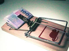 Image of a money mouse trap